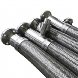 Vacuum insulate stainless steel hose