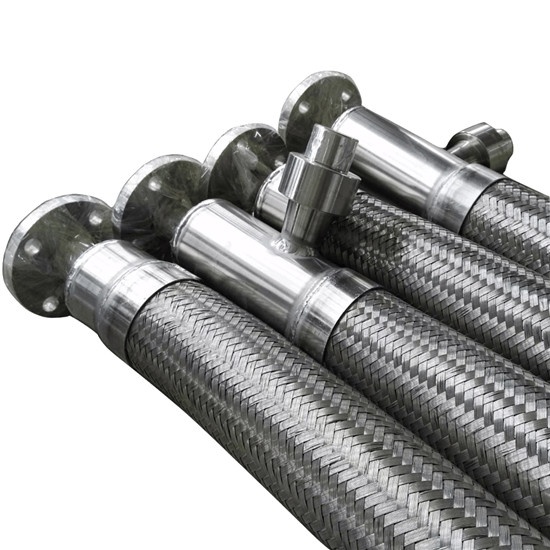 Vacuum insulate stainless steel hose